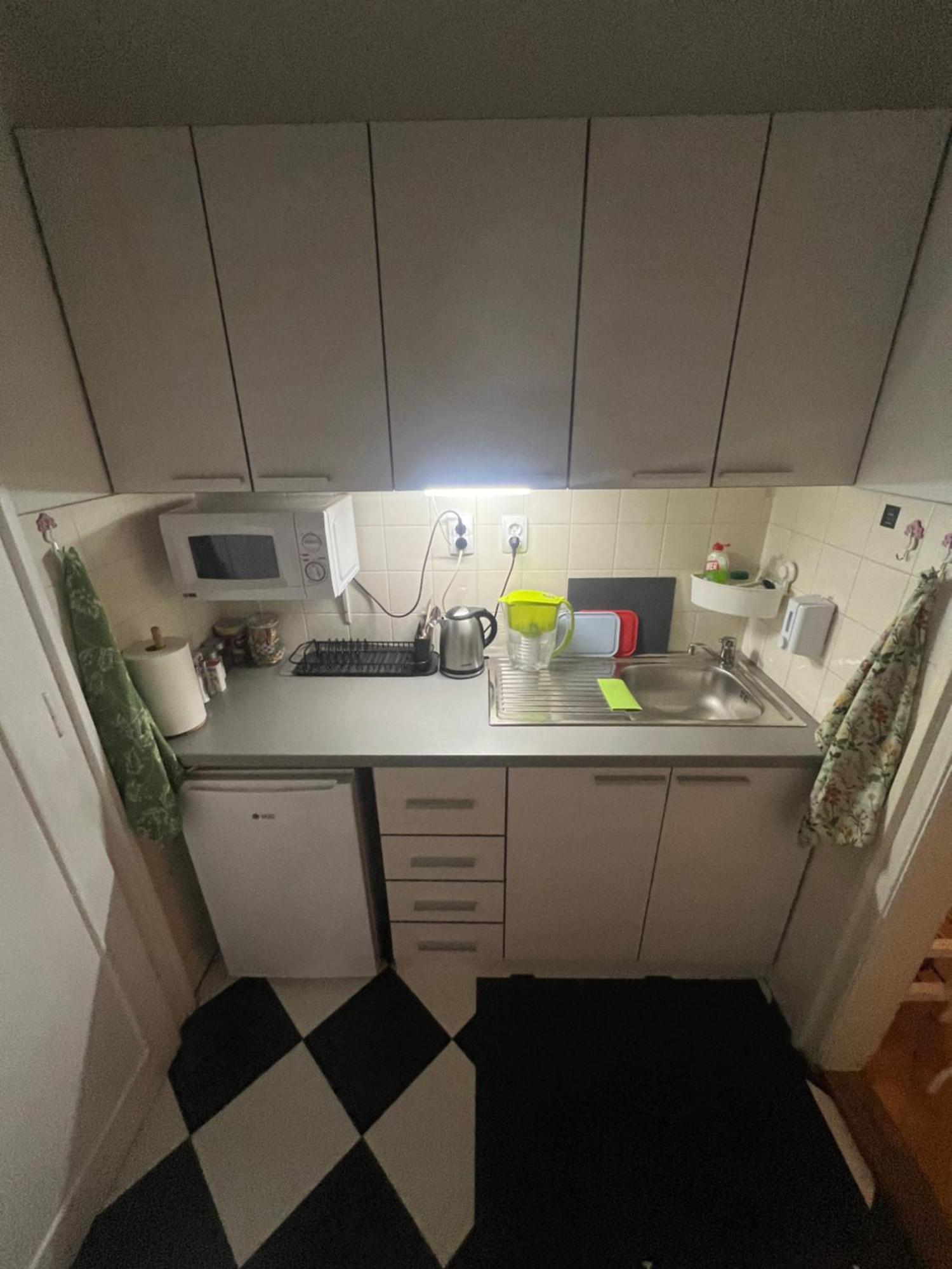 Cabbage Hostel Белград Екстериор снимка