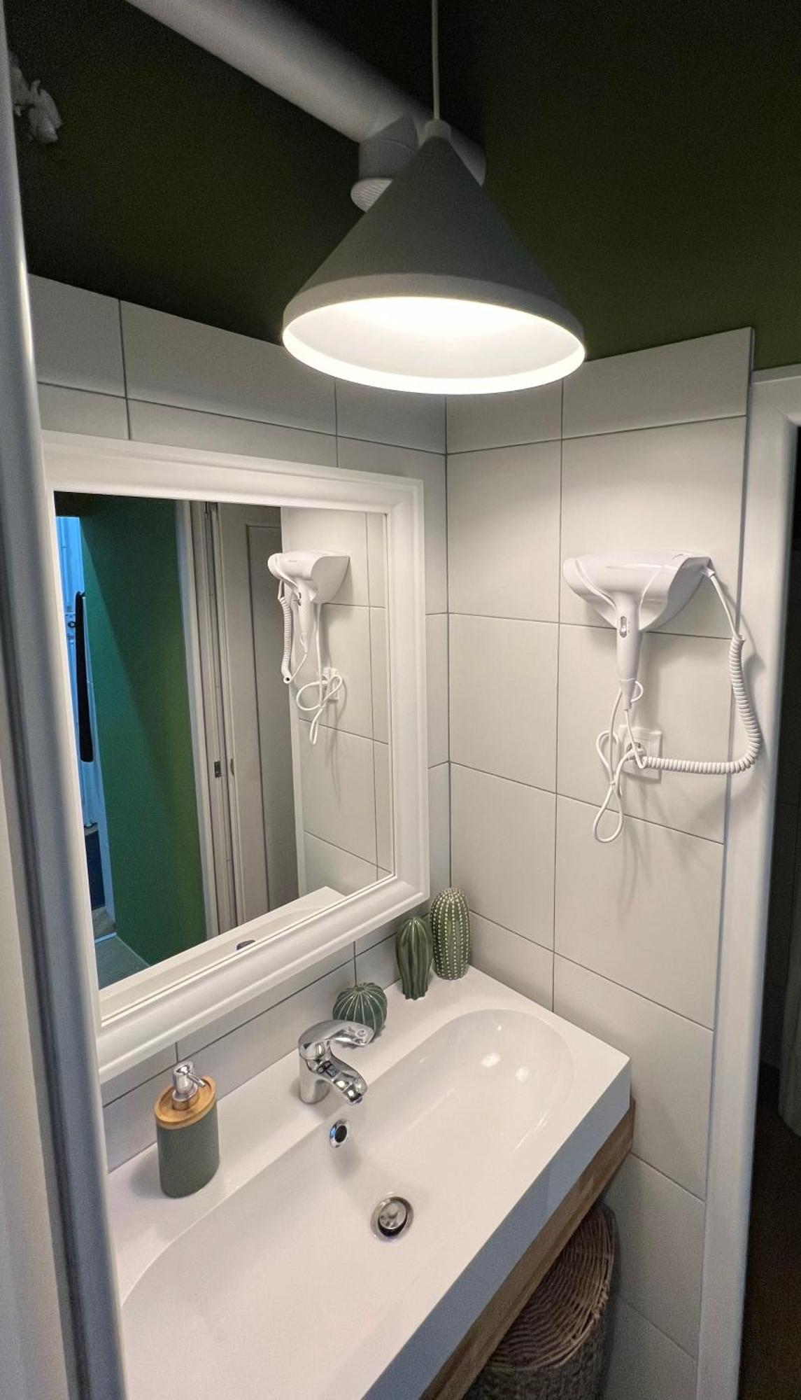 Cabbage Hostel Белград Екстериор снимка
