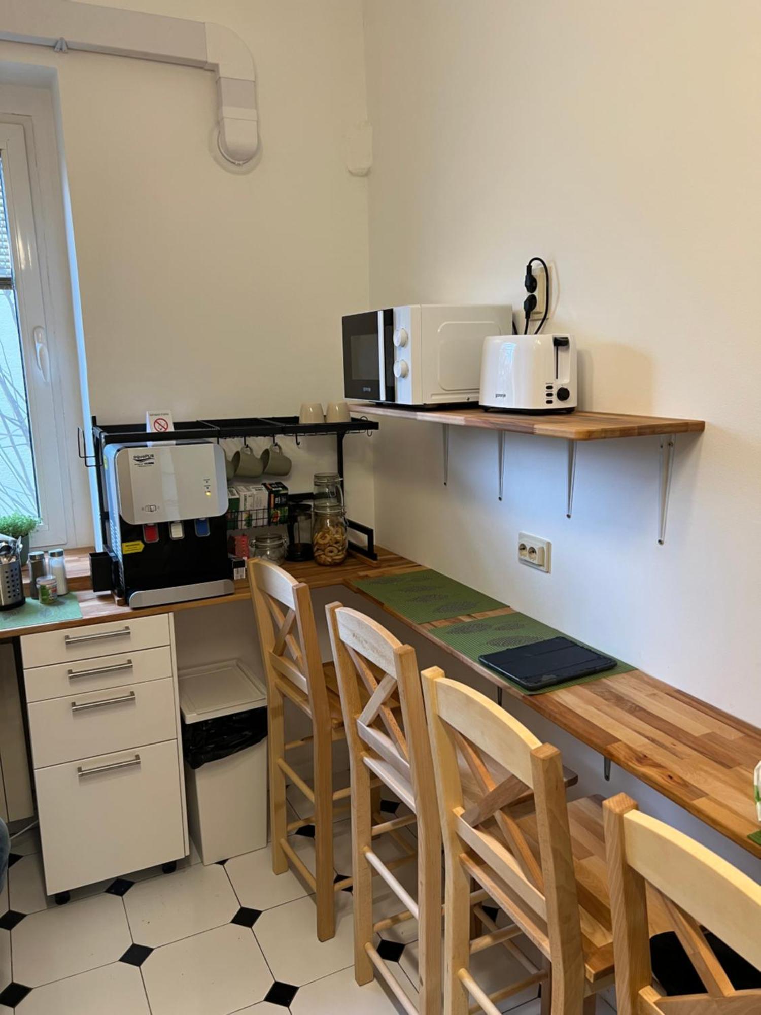 Cabbage Hostel Белград Екстериор снимка